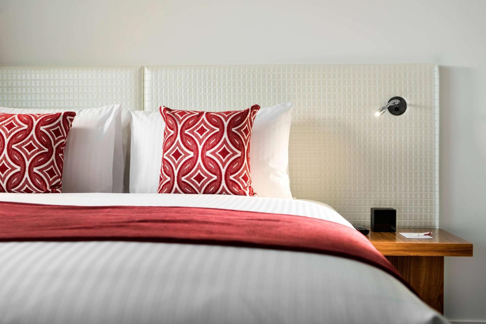 Ramada By Wyndham Vetroblu Scarborough Beach Perth Extérieur photo