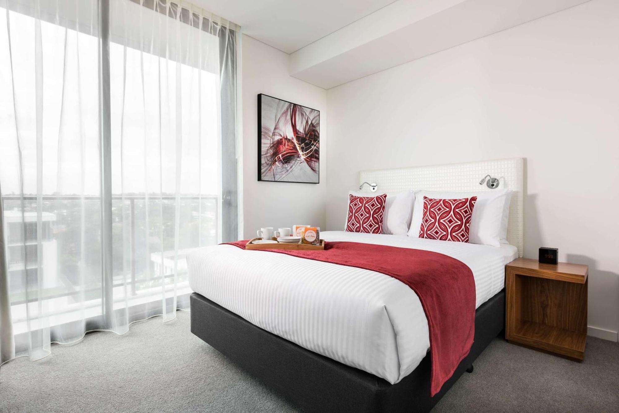 Ramada By Wyndham Vetroblu Scarborough Beach Perth Extérieur photo